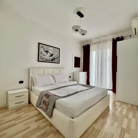 Spiranca Downtown Comfort Apartment Tiranë Luaran gambar